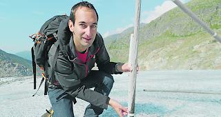 Gletscherexperte David Volken rechnet damit, dass die Stromproduktion aus Wasserkraft ab der Mitte des Jahrhunderts zur&uuml;ckgeht.