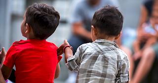 Mehrheit der Schweizer Bev&ouml;lkerung teilt die Meinung, dass Schwarze in bestimmten Bereichen diskriminiert werden. (Symbolbild)