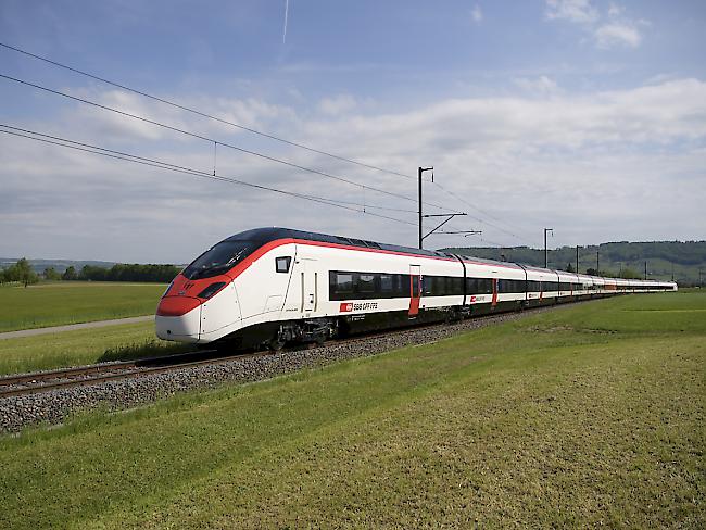 Der neue Hochgeschwindigkeitszug "Giruno" der Stadler Rail, der heute Donnerstag der Öffentlichkeit vorgestellt worden ist.