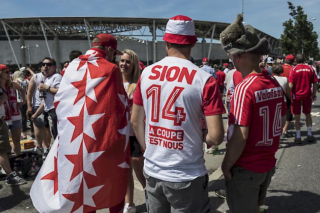 Walliser Fans nehmen Genf in Beschlag.