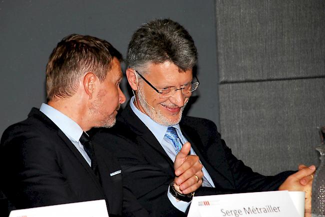 Starkes Doppel: WBV-Direktor Serge Métrailler (links) und WBV-Präsident Alain Métrailler unterhalten sich während der Frühlings-Generalversammlung.