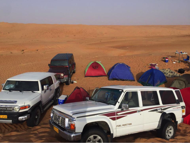 «...und in der Wüste. In Oman darf man überall ohne Bewilligung campen.»