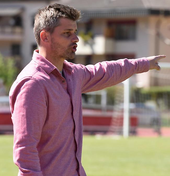 Trainer Dejan Markovic geriet mit dem FC Oberwallis schon in der zweiten Minute in Rückstand. Das Team zeigte in der Folge eine gute Reaktion, blieb aber letztlich chancenlos. (Archiv)