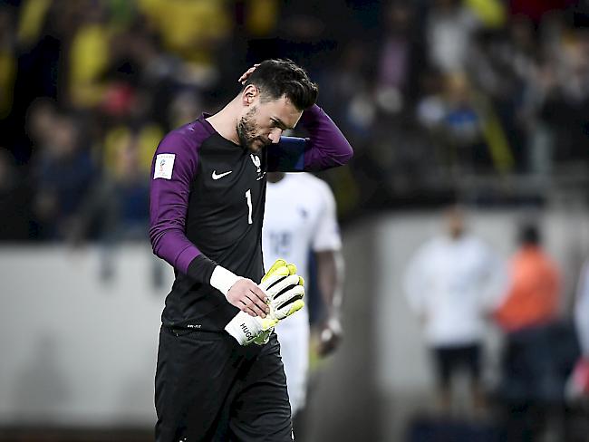 Frankreichs Goalie Hugo Lloris ist derzeit zu Fuss unterwegs.