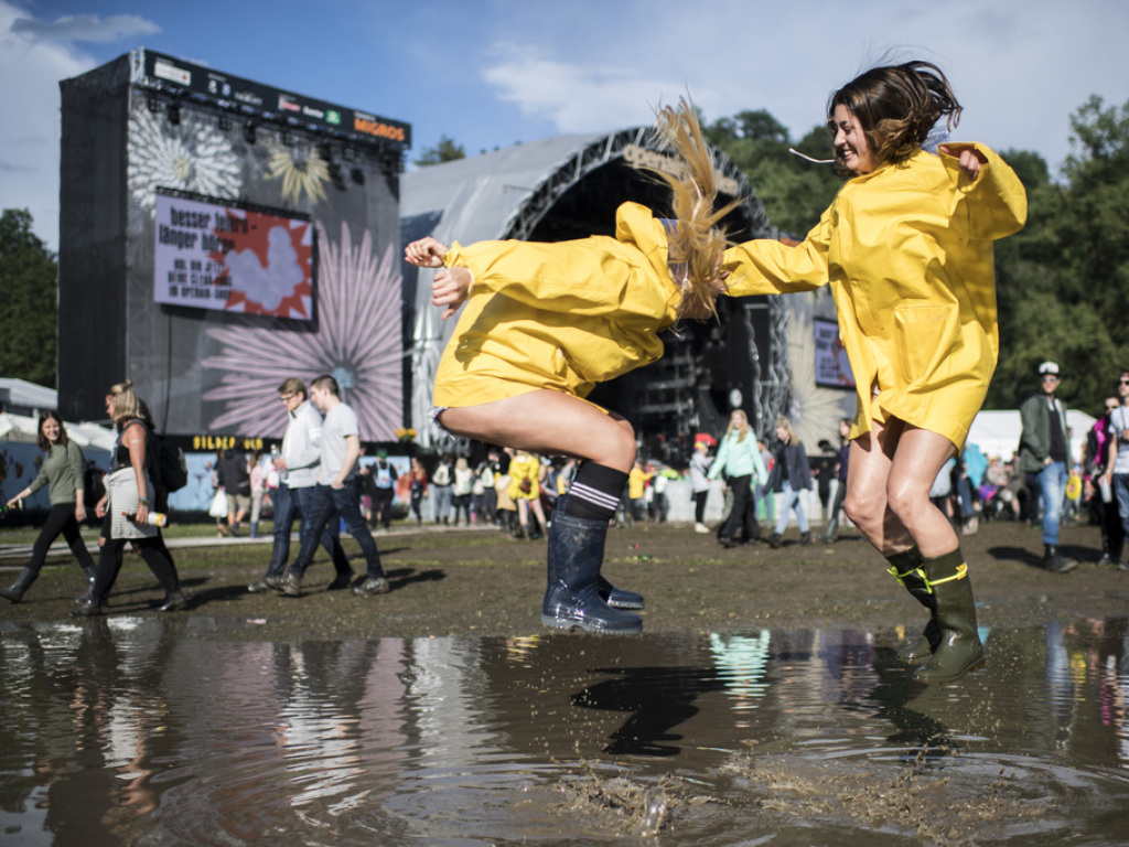 Openair St. Gallen Festivalfans trotzen Regen, Kälte und Dreck 1815.ch