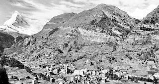 Dr Heinrich Gentinetta het du Text &laquo;Uf B&auml;&auml;rgt&uuml;&uuml;r&hellip;&raquo; im Miejo 1958 gschribu.