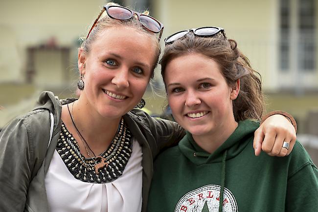 Marina (23) und Ivana Andenmatten (19), beide aus Grächen.