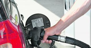 Bis 2024 soll die Kompensation den Liter Treibstoff um h&ouml;chstens 10 Rappen verteuern d&uuml;rfen, ab 2025 um bis zu 12 Rappen. Eine Minderheit will nicht &uuml;ber 10 Rappen hinausgehen.