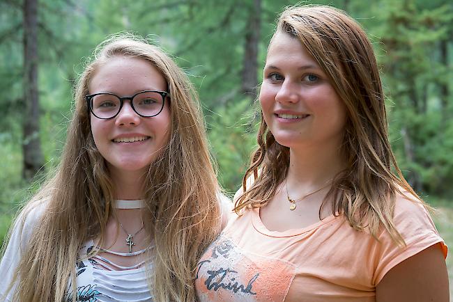 Naomi Munsters (14) und Maike Brantschen (14), beide aus Randa.