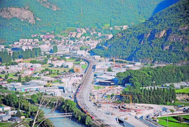 Die Angebotsmieten für Wohnungen in der Schweiz sind im Juni angestiegen.