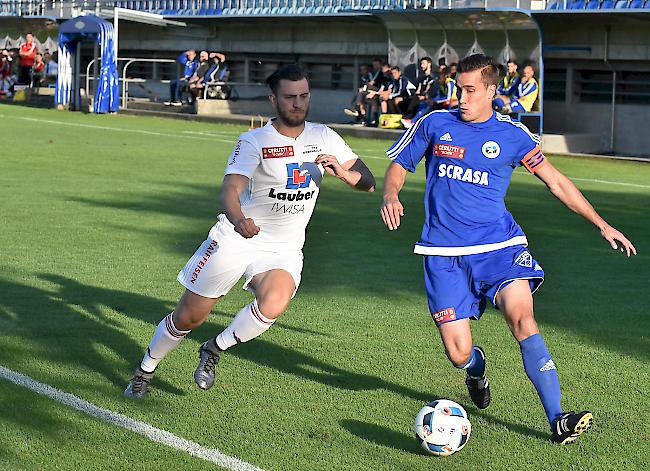 Verteidiger Bogdan Dinic gegen Carouge-Captain Bastien Beuchat, vom 0:2 zum 2:2 und 2:4.