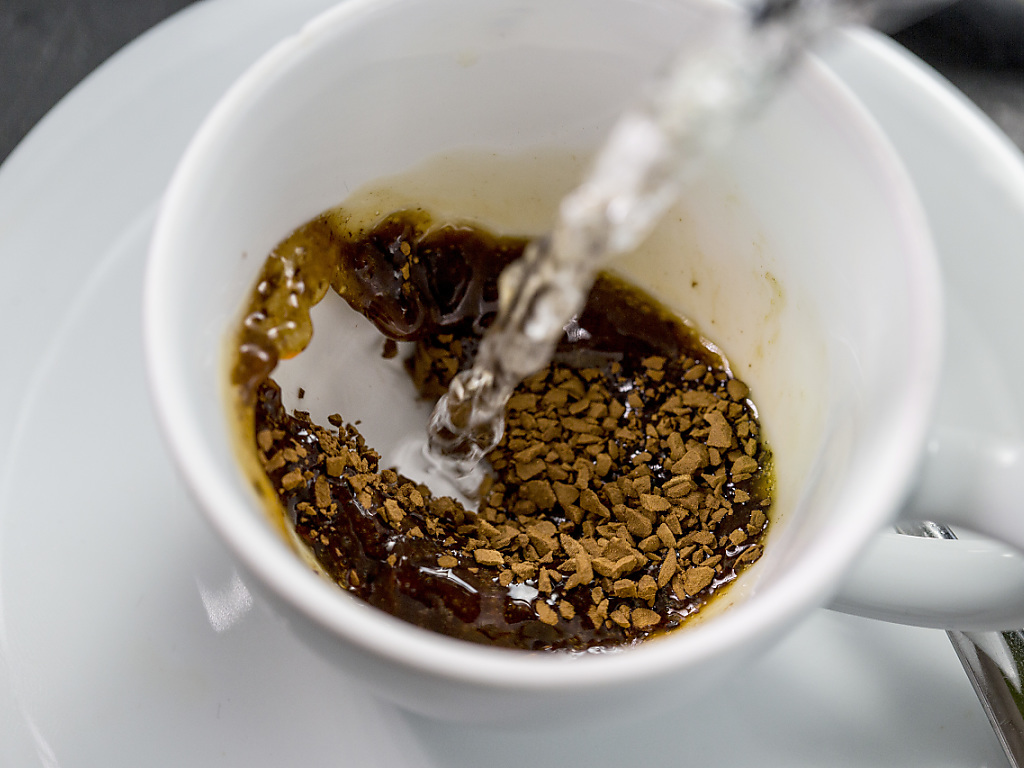 Wie aus Kaffeesatz eine Energiequelle wird | 1815.ch