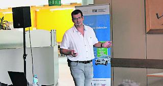 Vorsorge. Kapo-Sprecher Christian Zuber informiert am Anlass &uuml;ber Pr&auml;ventivmassnahmen. 