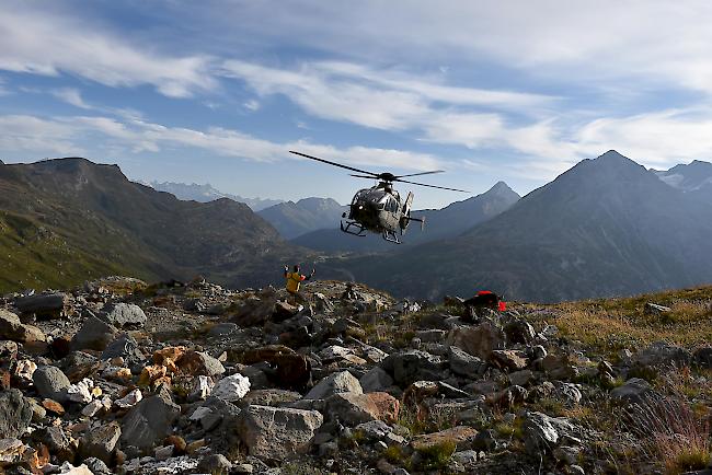 Anflug. Die Landfläche im Zielgebiet ist klein. Zentimeterarbeit ist gefragt.