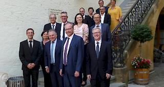 Die Regierungen der Kantone Wallis und Freiburg haben sich zum Austausch getroffen.