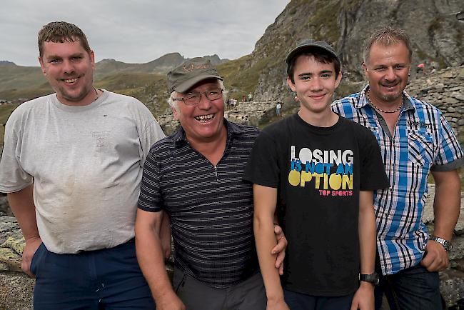 Florian (35) und Albert Salzmann (66) aus Naters, Roland Knöpfel (15) aus Naters und Damian Bregy (45) aus Ergisch.