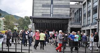 Impressionen des 4. Tanz auf dem La-Poste-Platz.