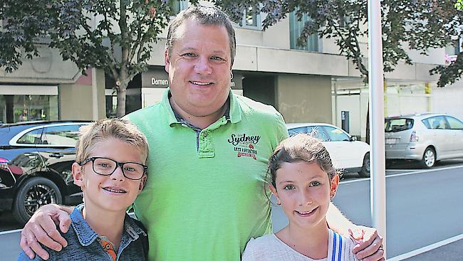 Nevio Bischoff (12), Thomas Bischoff (46) , Isabelle Bischoff (11) alle aus Visp.