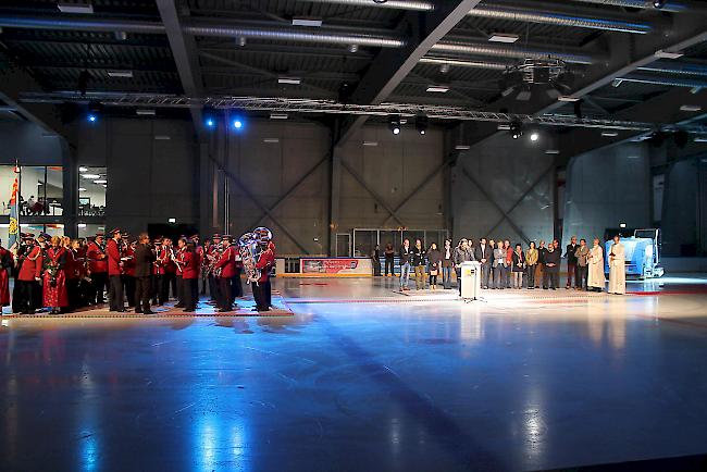 Am Freitagabend wurde «iischi Arena» feierlich eingeweiht.