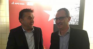 Arthur Clivaz &uuml;bergibt die Pr&auml;sidentschaft an Berno Stoffel (links).