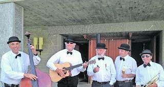 Ehemalige Lehrer. Mit einer Ausnahme sind es alles ehemalige Lehrer, die als &laquo;Red Ink Boys&raquo; f&uuml;r Musik mit Humor verantwortlich zeichnen.  