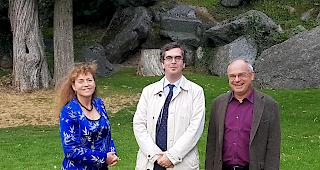 Geehrt. Schauspielerin Pascale Rotard, Stiftungsrat Nicolas Rouiller und Sagenerz&auml;hler Andreas Weissen.