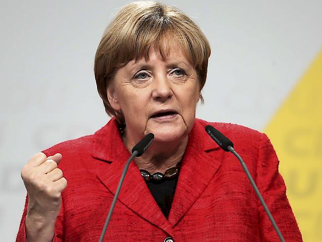 Bundestagswahl: Angela Merkel gewinnt die Wahl in Deutschland - sie rutscht aber in der Wählergunst ab. (Archivbild)