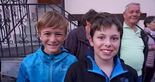 Benedikt Gottet (11) und Mathis Plaschy (11), beide aus Varen.