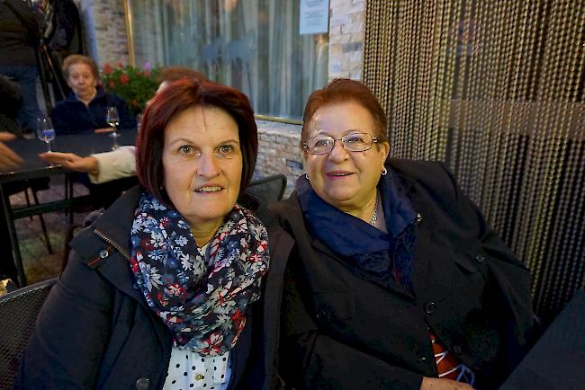 Sonya Witschard (64) und Veronika Plaschy (72), beide aus Varen.