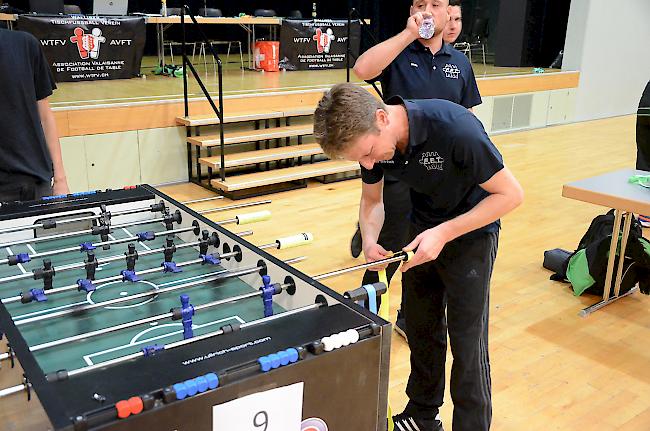 Tischfussball. Impressionen vom zweiten Spieltag der diesjährigen Tablesoccer League in der Briger Simplonhalle.