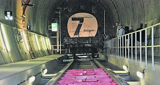 Basistunnel. Der Ausbau als Basis f&uuml;r den Zweistundentakt. 