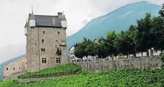 Mal hier, mal dort. Ein Leben zwischen Berlin und Leuk. 