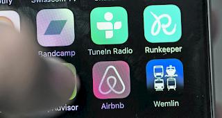 Umstritten. Wie in vielen anderen L&auml;ndern entwickelte sich Airbnb auch in der Schweiz zu einem nicht zu untersch&auml;tzenden Player auf dem Tourismusmarkt.  