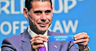 Es ist Nordirland. Spaniens Altstar Fernando Hierro zog die Kugel, die Schweiz erhielt ein machbares Los.   