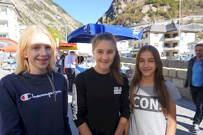 Noée Varonier (13), Liv Prumatt (13) und Sophia Hildbrand (12), alle aus Gampel.