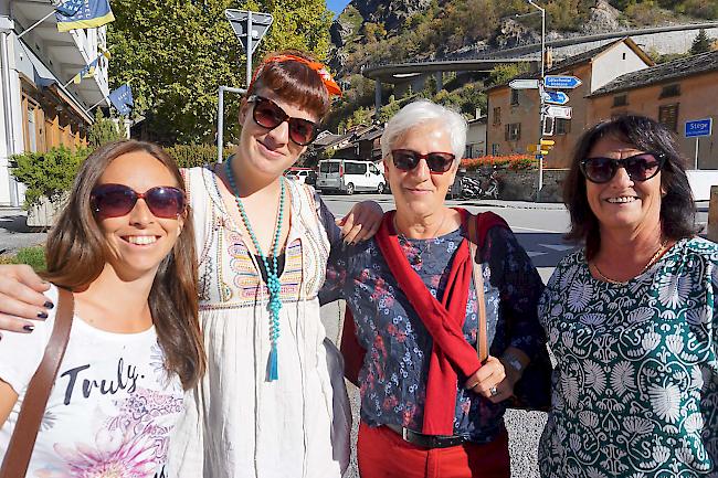 Nicole Tschiemer (38) aus Brig, Petra Hutter (37) aus Zürich, Astrid Hutter (61) und Cilli Fryand (61), beide aus Steg.