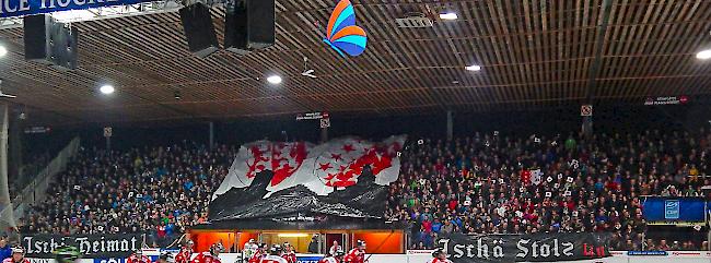 Die Fans des EHC Visp freuen sich auf das Spiel gegen den Traditionsklub HC Davos.