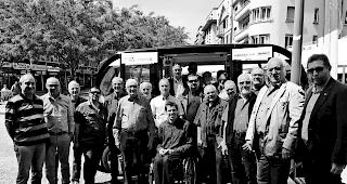 Vereint. Die Chefvereinigung Brig und Umgebung anl&auml;sslich des Besuchs des SmartShuttles in Sitten unter der F&uuml;hrung von Obmann Guido Walker (ganz rechts) und Finanzchef Joseph Genoud (Vierter von rechts).  