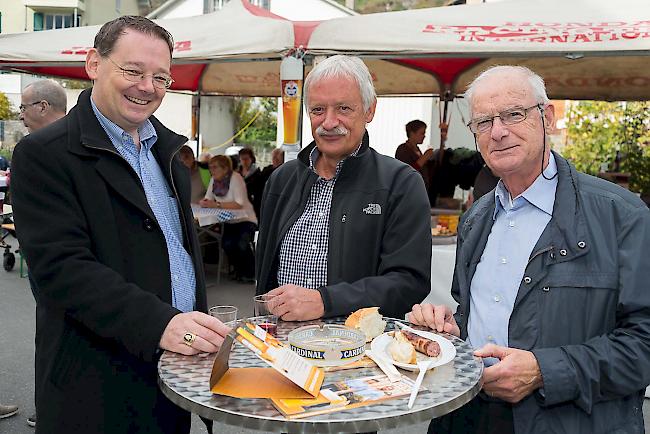 Franz Ruppen (46) und Remo Salzmann (69), beide aus Naters und Robert Kummer (74) von der Riederalp.