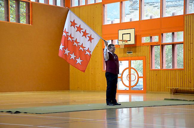 Jubiläumsausgabe. Impressionen vom 40. Wanderpreis der Walliser Fahnenschwinger in der Natischer Klosi-Turnhalle.