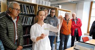 Beim Tag der offenen T&uuml;r gew&auml;hrte unter anderem Fabienne Lutz-Studer einen Blick hinter die Kulissen. 