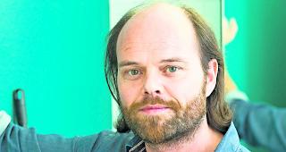 K&ouml;nner. Schauspieler Dani Mangisch  &ndash;  gegenw&auml;rtig im Schweizer Film &laquo;Flitzer&raquo; in den Kinos zu sehen  &ndash;  liest am Dienstag beim Literarischen Salon.  