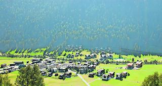 Raumplanung. Dorfansicht von Obergesteln. Gerade auch im Bezirk Goms sei die strikte Anwendung des Raumplanungsgesetzes oftmals wenig sinnvoll, findet Philipp Matthias Bregy.  