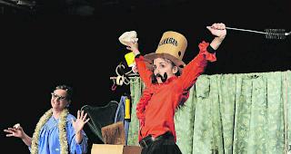 Viel Spass. Wenig Zeit, wenig Talent  &ndash;  aber viel Spass: Milly und Silvie erf&uuml;llen sich ihren Zirkustraum. 