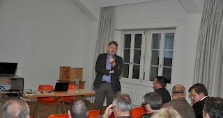 RWO-Gesch&auml;ftsleiter Roger Michlig an der Pr&auml;sidentenkonferenz des Bezirks Visp im Visper Ratshaus.