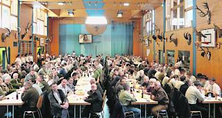 Zahlreich. Die Waidm&auml;nner der Diana Visp bei ihrer GV in Herbriggen. 