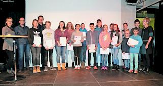 Kreative Jugend. S&auml;mtliche eingereichten Arbeiten rund um das Thema &laquo;Im siebten Himmel&raquo; sind im Zeughaus Kultur noch bis am 30. November 2017 ausgestellt. 