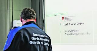 Deutlich weniger. Die Zahl der rechtswidrigen Aufenthalter ging von fast 50'000 auf etwas &uuml;ber 27'000 zur&uuml;ck (Archivbild).