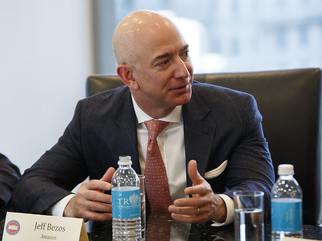 Amazon Chef Gehalt Pro Sekunde Amazon-Chef Bezos soll 100 Milliarden Dollar reich sein | 1815.ch