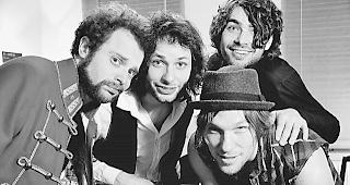 Spielerisch. &laquo;The Weight&raquo; locken am Donnerstag ins Zeughaus. 